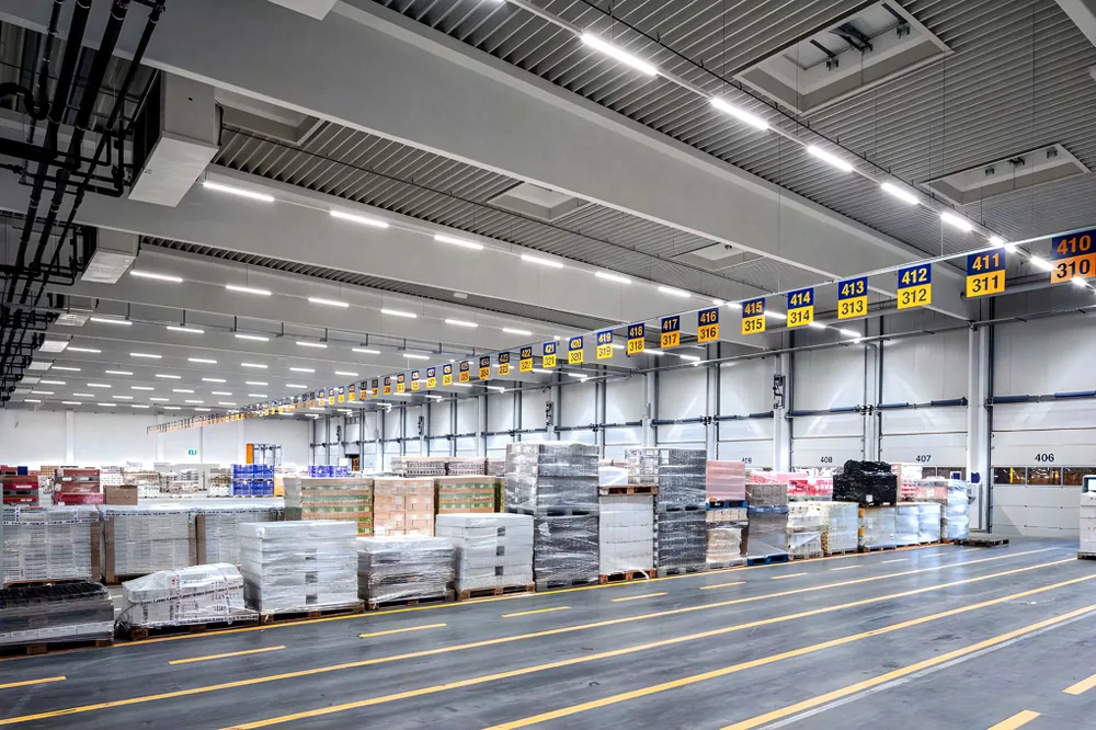 Iluminación eficiente para industria y comercio